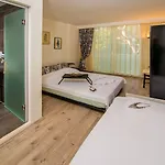 Destina Otel