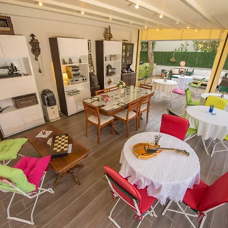 Destina Hotel 2*