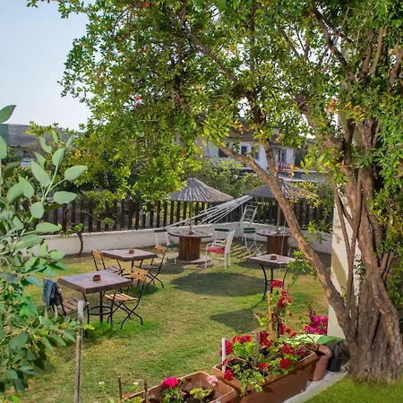 Destina Hotel